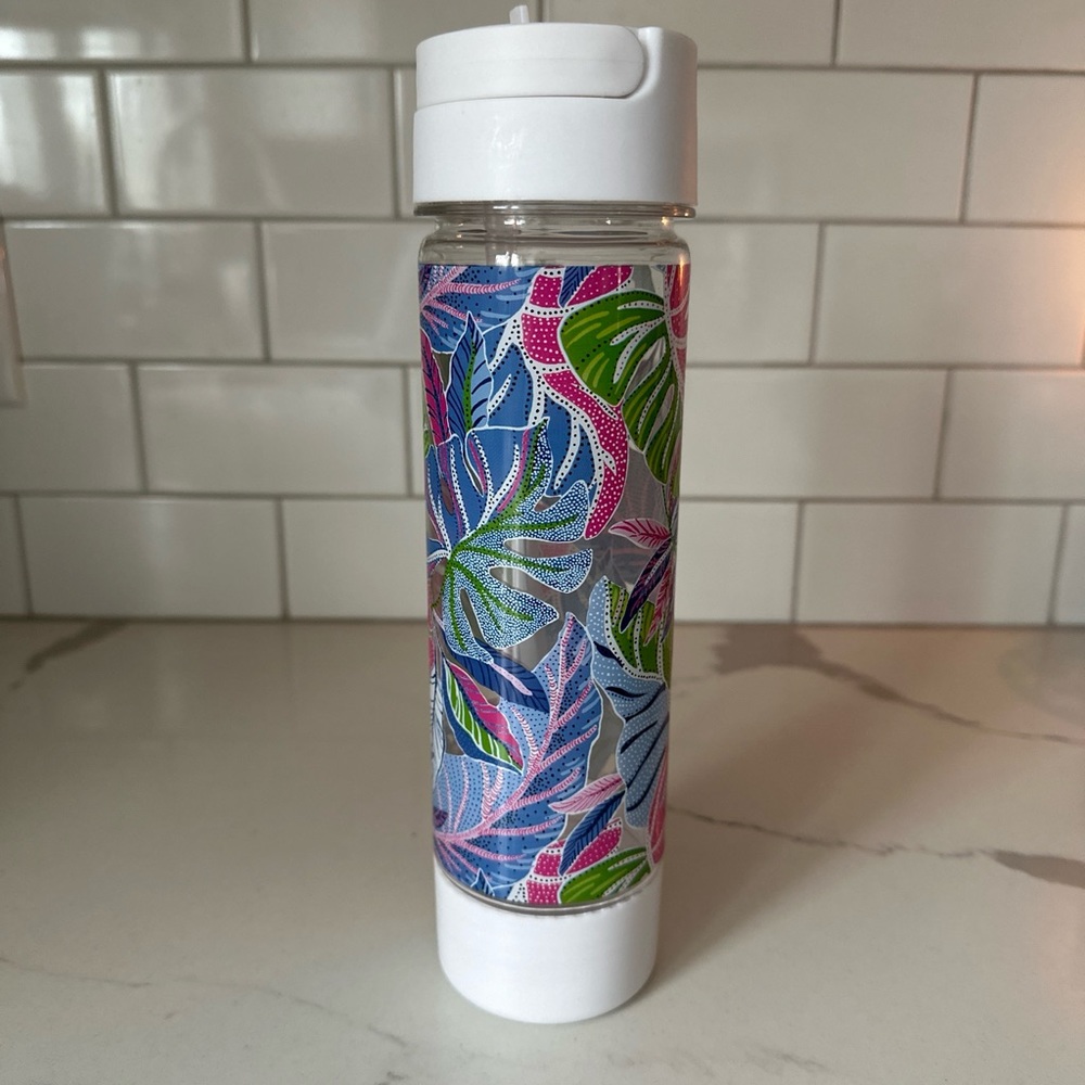 Lilly Pulitzer Water Bottle in Blue Grotto - Beleaf in Yourself *BPA FREE*